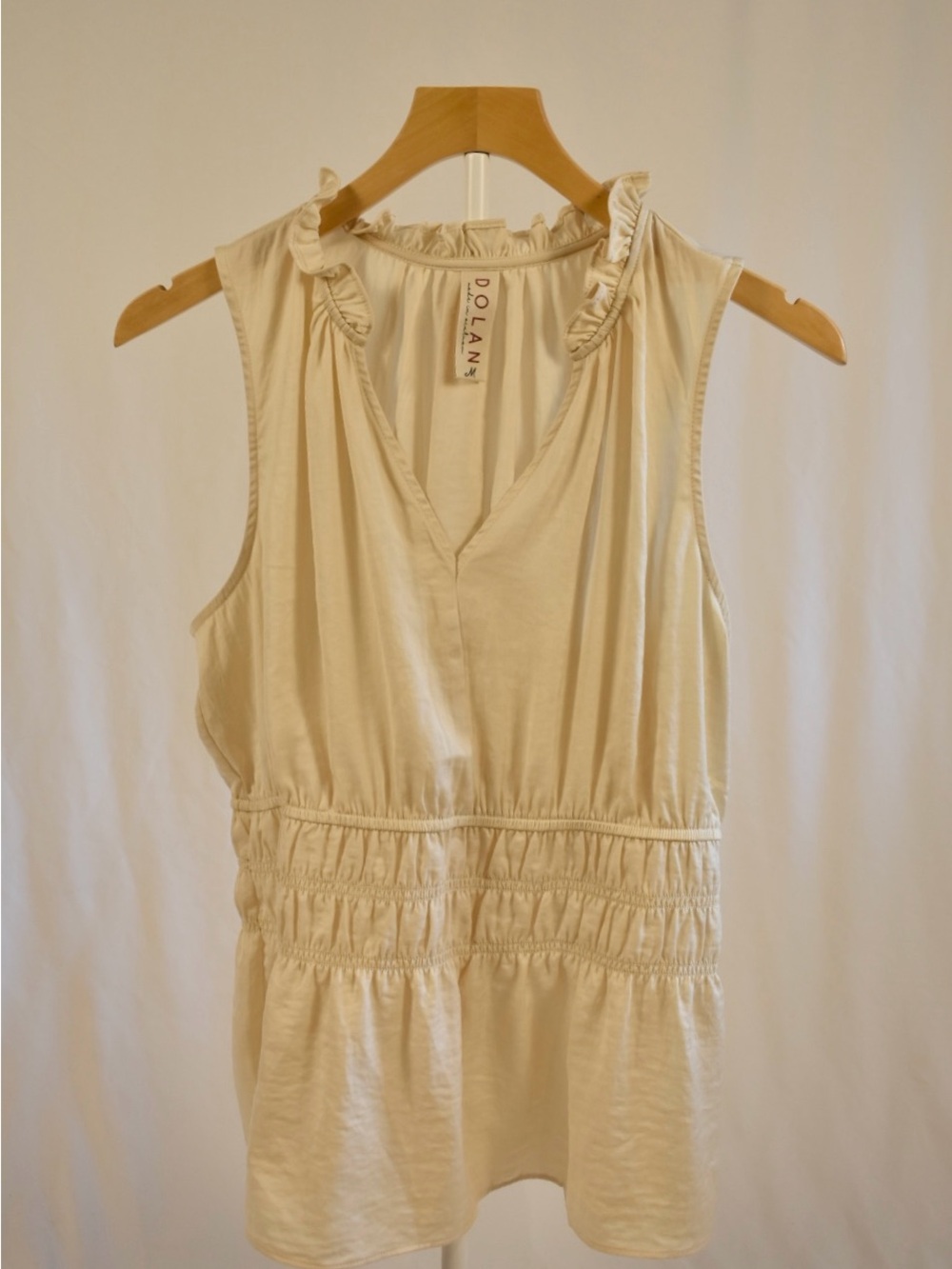 Dolan Ivory Ruffle Smocked Waist Sleeveless Blouse Size Medium